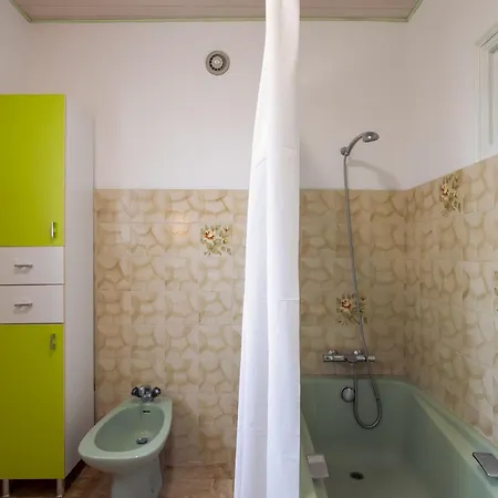 An Theven - Ced204 By Interhome